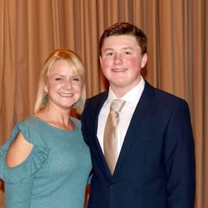 Meet your Posher, Zoe